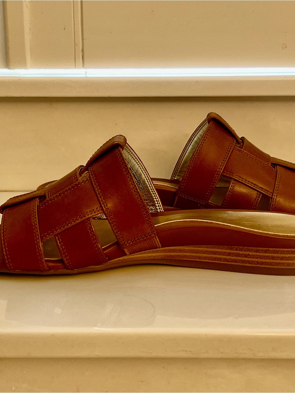 Vionic Glendora Tan Leather Slides NIB - Picture 2 of 7